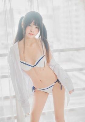 彩象岛的女孩儿